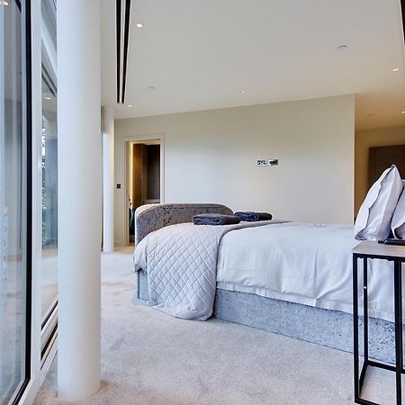 Ferienwohnung Luxury 3 Bed Flat With Large Terrace, Sea Views And Hot Tub Canford Cliffs Exterior foto